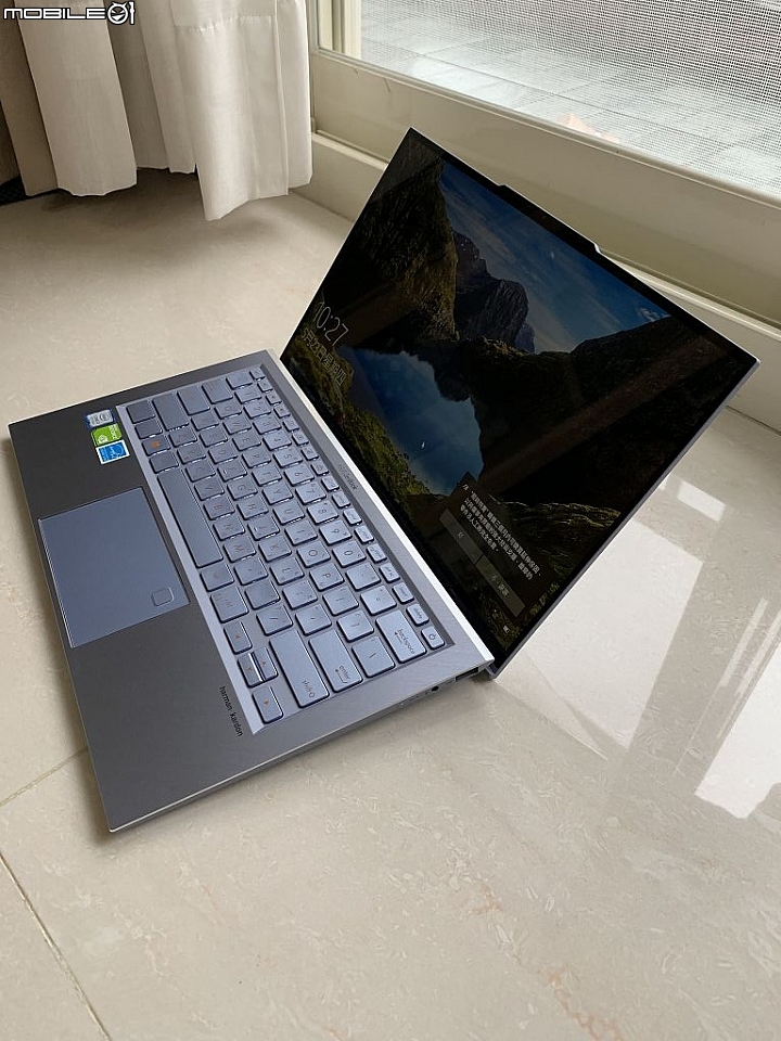 97%高屏佔比新美型1.1公斤輕薄機Zenbook S13 UX392FN 新機開箱