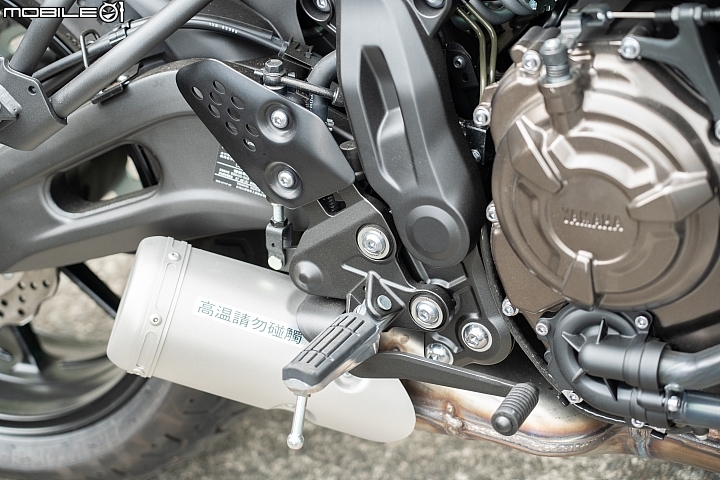 YAMAHA XSR700 試駕 迷人又不失運動性的新古典車款
