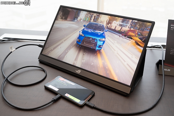【Computex 2019】ASUS x BMW Designworks 概念機驚喜現身！ 冰河藍新色搶先看！