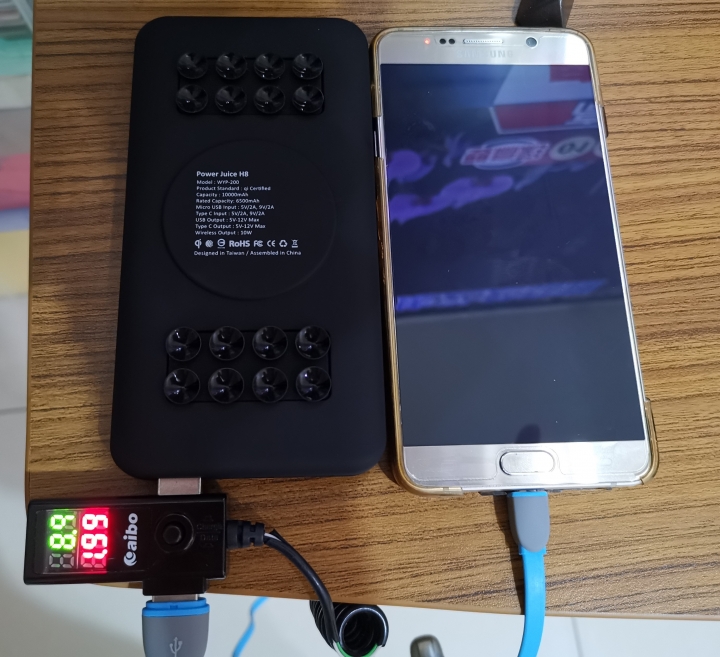 【Wyless】Power Juice H8吸盤式無線充電行動電源：吸力強、電力足、充很快