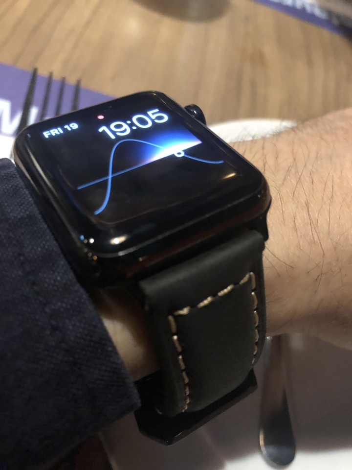 Apple Watch 厚皮帶分享