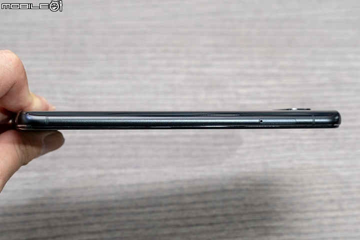 華碩ZenFone 6揭曉：旗艦混搭中階好料、驚喜處在翻轉雙鏡