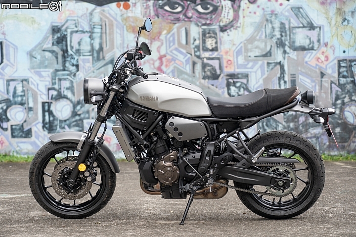 YAMAHA XSR700 試駕 迷人又不失運動性的新古典車款