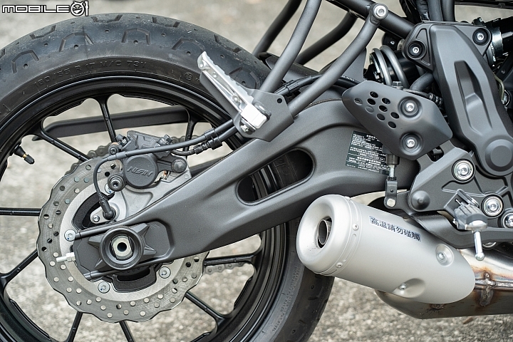YAMAHA XSR700 試駕 迷人又不失運動性的新古典車款