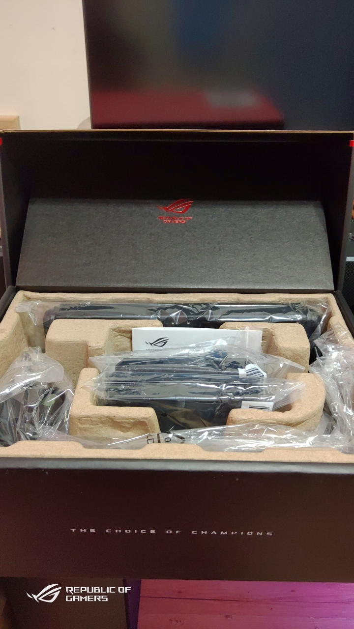 ROG RYUO 240一體式水冷（簡單開箱）