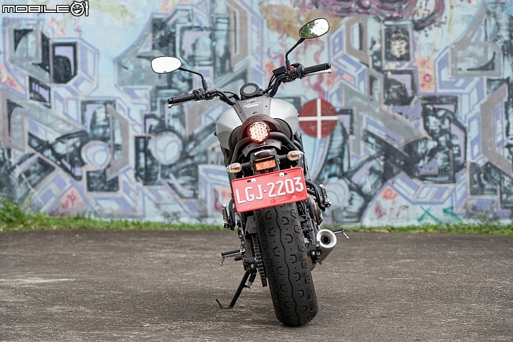 YAMAHA XSR700 試駕 迷人又不失運動性的新古典車款