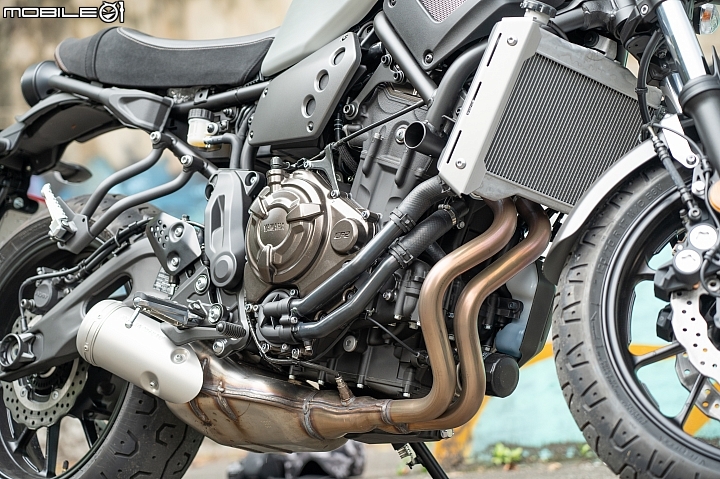 YAMAHA XSR700 試駕 迷人又不失運動性的新古典車款