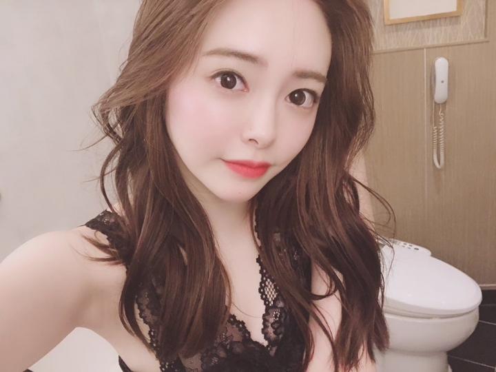 貼一些美圖.看看大家的硬碟有她們的存在嗎?