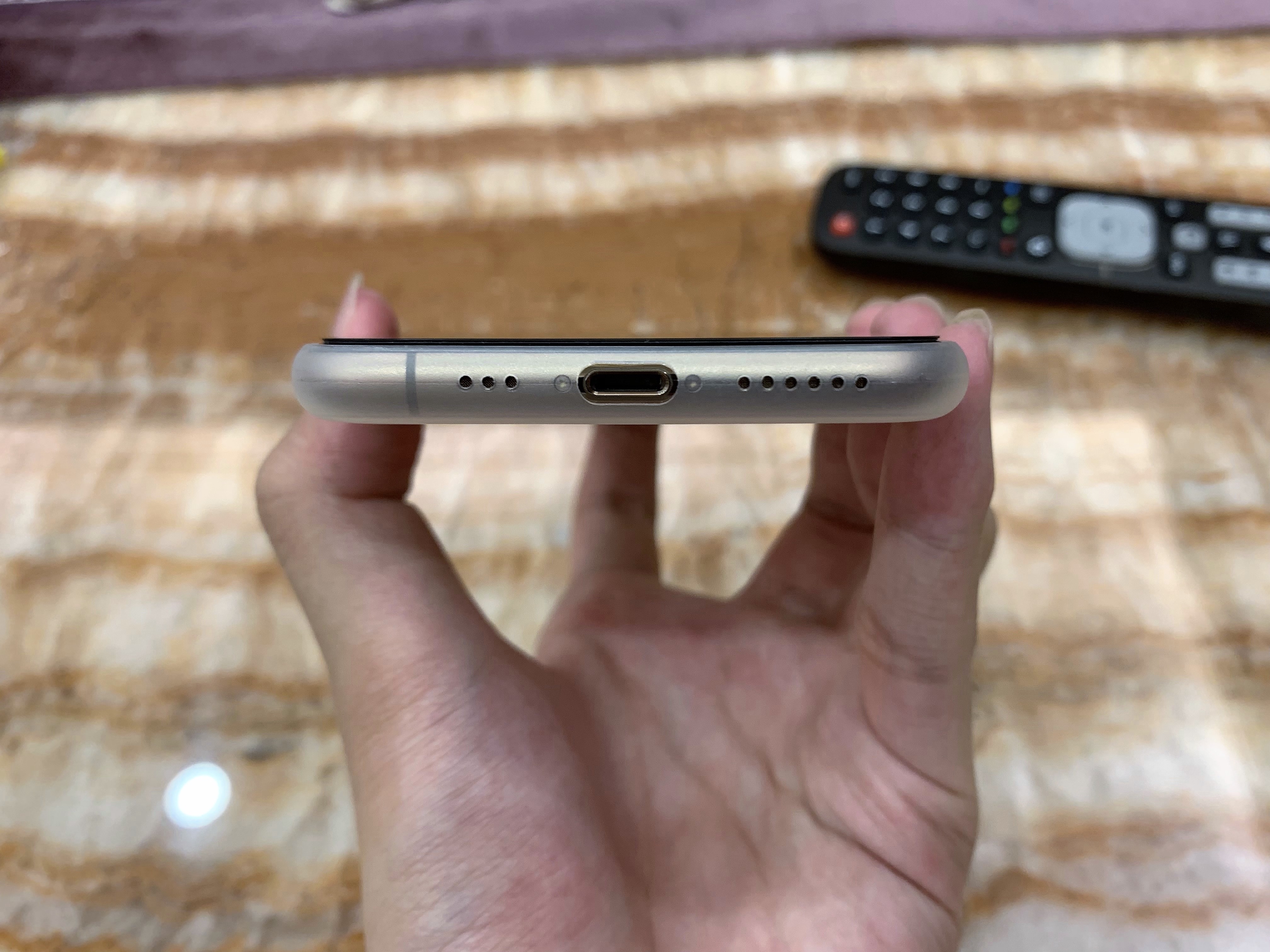 iPhone XS 四款超高CP值手機殼 & 實摔分享！！！