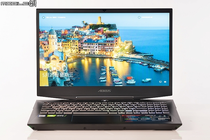 GIGABYTE AORUS 15 搭載 240Hz、4ms 螢幕的強悍電競筆電