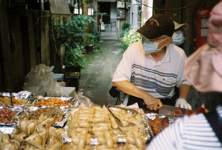 [Konica C35 EF]在爵士廣場聽了鹿港小鎮[Kodak 200]