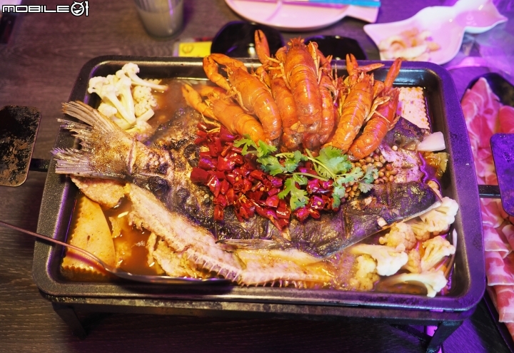 【新莊美食】麻辣控必吃 來自重慶的美味 水貨烤魚火鍋