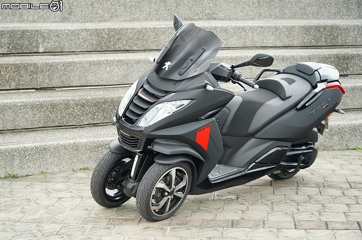 【採訪】三輪獅群來襲 PEUGEOT Metropolis 400 RX-R / 400 ALLURE 登台實拍介紹