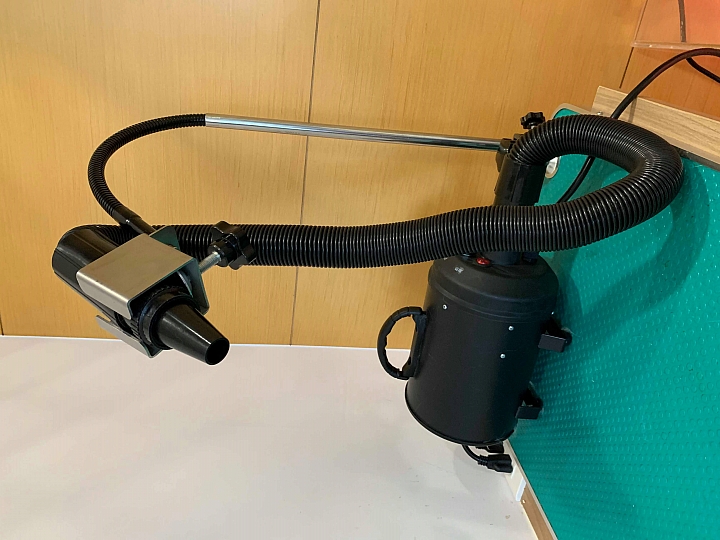 【開箱】真的假的 ?  買一台DYSON吹風機給貓主子吹毛用
