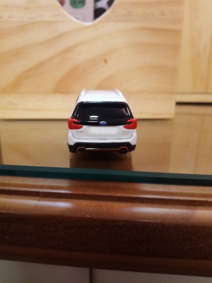 tomica 終於推出 森林人第5代車了~~附開箱