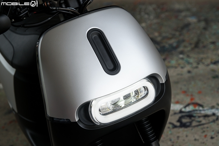 YAMAHA RS NEO v.s. GOGORO 2 Rumbler 正面對決 沒在怕的潮流大PK