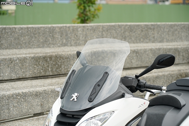 【採訪】三輪獅群來襲 PEUGEOT Metropolis 400 RX-R / 400 ALLURE 登台實拍介紹