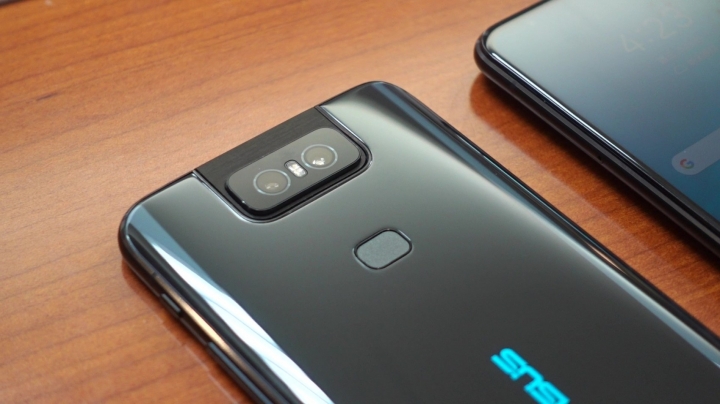 ASUS Zenfone 6 翻轉視界！