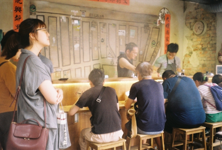 [Konica C35 EF]在爵士廣場聽了鹿港小鎮[Kodak 200]