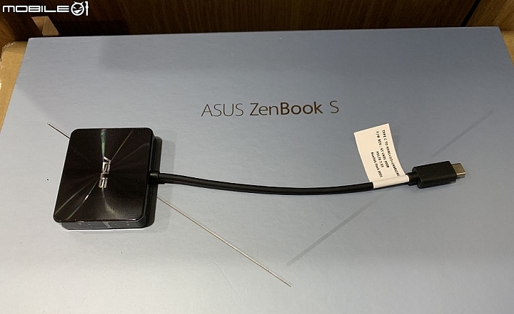97%高屏佔比新美型1.1公斤輕薄機Zenbook S13 UX392FN 新機開箱