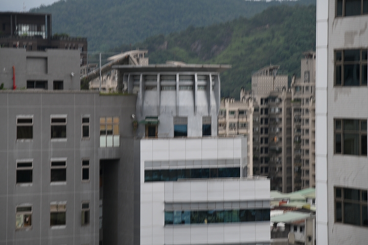 Tamron 35-150mm f/2.8-4 Di VC OSD（Model A043）小廣角至中望遠兼備 輕巧又不失畫質！