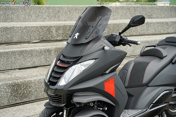 【採訪】三輪獅群來襲 PEUGEOT Metropolis 400 RX-R / 400 ALLURE 登台實拍介紹