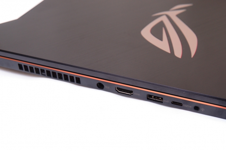 新一代輕薄性能巨獸，ASUS ROG Zephyrus S GX701 電競筆電開箱測試