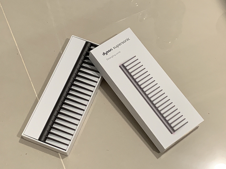 【開箱】真的假的 ?  買一台DYSON吹風機給貓主子吹毛用