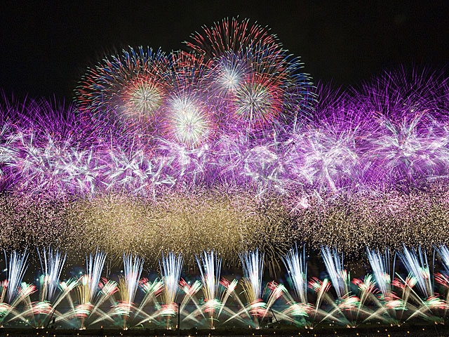 日本的煙火④「想介紹給外國友人的知名日本煙火大會！」