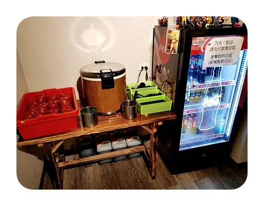 苗栗縣頭份[川牛木石亭 頭份店] 大潤發附近 雞白湯Free取用的日式拉麵 日式丼飯 燒肉飯店 2019食記