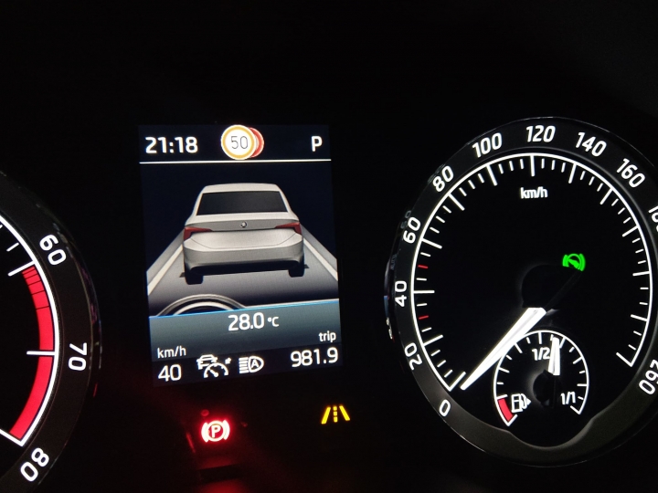 skoda kodiaq 車道偏離警示系統 含玻璃 安裝開箱