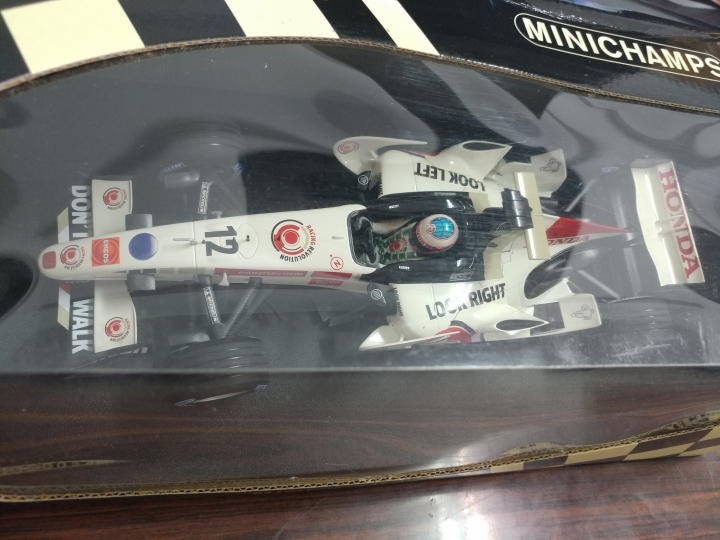 [開箱]MINICHAMPS 1/18 HONDA RA106 JENSON BUTTON