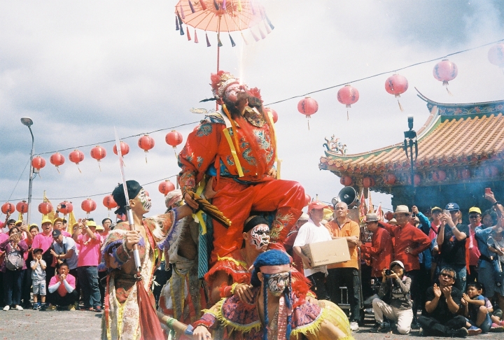 [Ricoh 500ST]沒有媽祖廟的九份迓媽祖[Kodak 400]