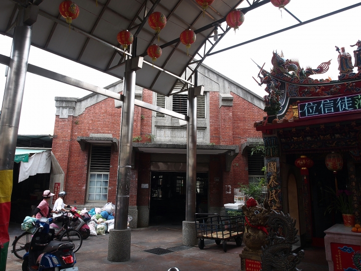 彰化 北斗 北斗紅磚市場 — 轉彎巧遇百年老市場