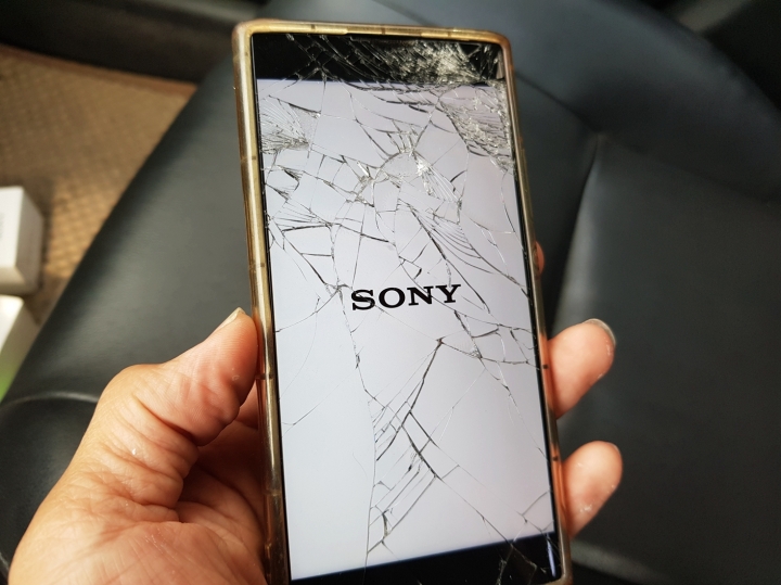 三星 A7 (2017)防水機  大戰日本海 .....