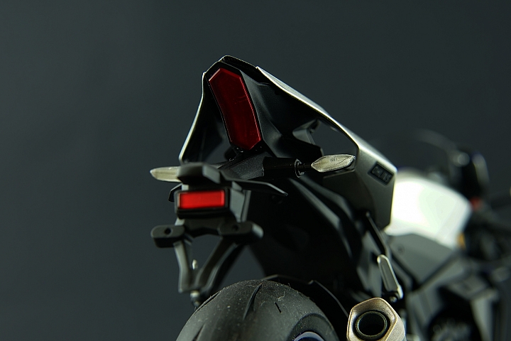 TAMIYA YAMAHA YZF-R1M