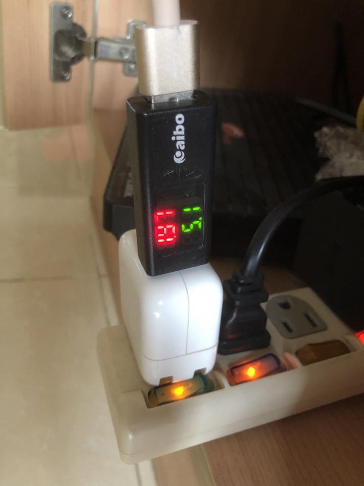Samsung 雙向快充 行動電源 10000 幾乎不能快充