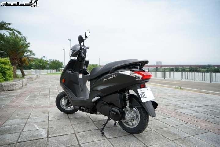 2019 YAMAHA AXIS Z勁豪125深灰(消光)開箱