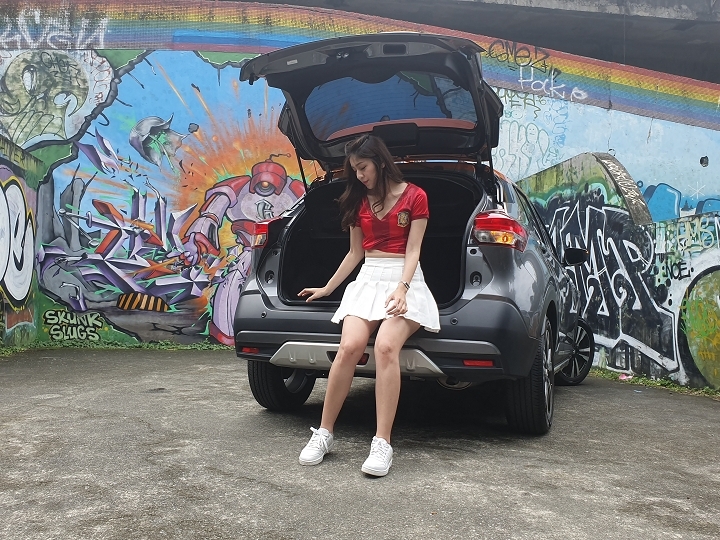 #給不容挑戰一腳！「KICKS城市任務挑戰賽」潮車配美人福利社大放送