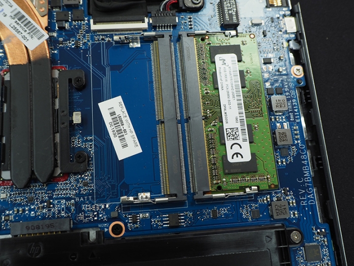 HP Pavilion 15-cs2007tx 小開箱及拆機 (i5-8265 / MX250 顯卡版)