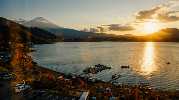 富士山拍到手軟！河口湖賞楓自駕一日遊