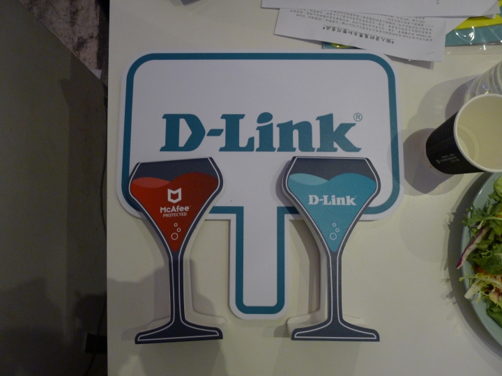 D-Link & McAfee雙強聯手，打造安全舒適的無縫漫遊