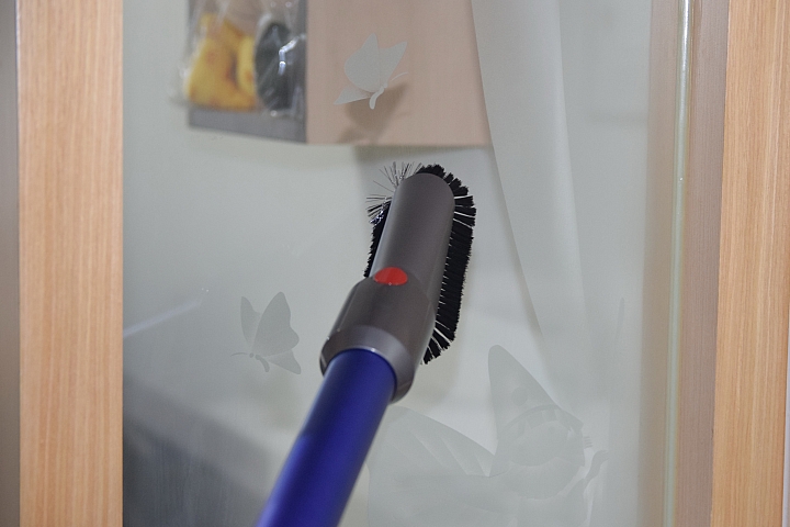 《Dyson V11™無線吸塵器》試用心得 好用 持久 家中清潔一次搞定