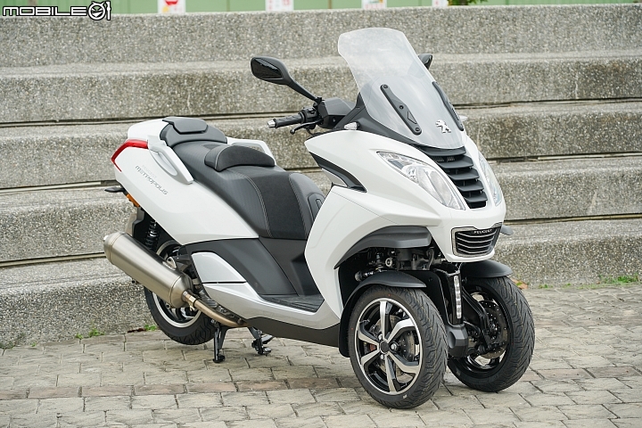 【採訪】三輪獅群來襲 PEUGEOT Metropolis 400 RX-R / 400 ALLURE 登台實拍介紹