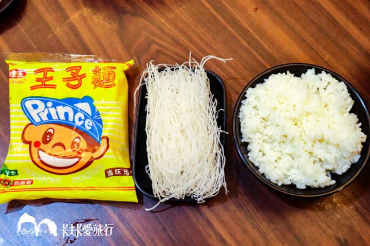 宜蘭火鍋-石老頭石頭火鍋|百元有找超高CP值火鍋!平價麻辣火鍋東門夜市旁