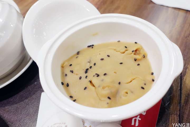 【永康街】呷七碗食堂永康店，傳統美食組成套餐，豐盛有如一個人的辦桌
