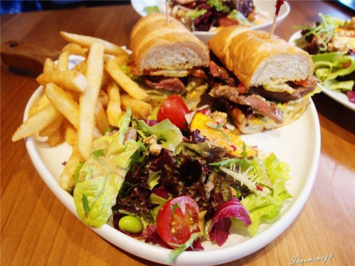 Bistro88 Light|台中南屯輕食料理,春夏菜單新登場 - 達人Emily的播報台