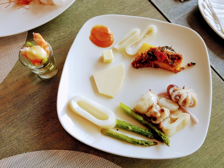 台北市信義區 [寒舍艾麗酒店 LA FARFALLA義式餐廳] 2019/3月換全新菜單 點主餐+半自助式吃到飽之高級精緻風義式料理 2019食記 重要節日聚餐好去處