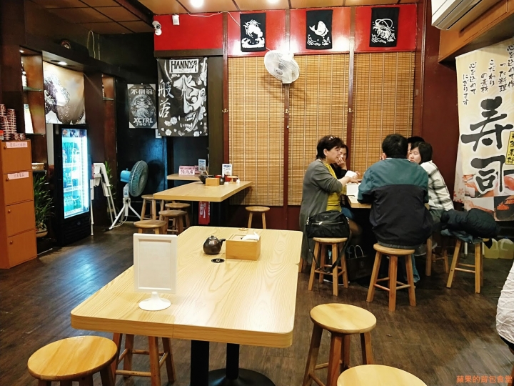 [食記] 新竹北區 - 花沺すし日式料理 生魚片丼飯 茶碗蒸 唐揚炸雞 火烤松阪豬 握壽司 慢工出細活的美味 值得細細品嚐與等待 新竹美食