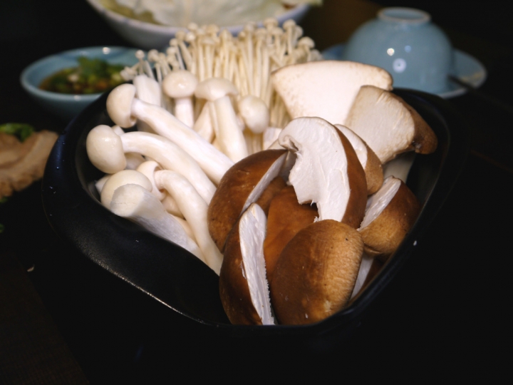 【桃園市 桃園區】麻辣一哥養生麻辣鍋-正宗道地川味麻辣湯頭，香氣濃郁齒頰留香